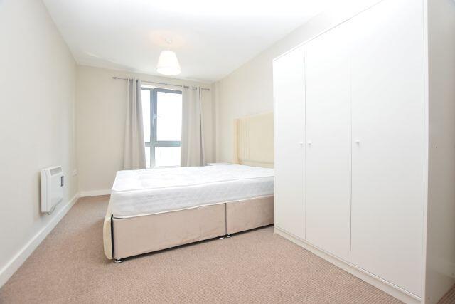 2 bed Apartment to rent Image 8