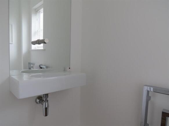 Cloakroom/WC