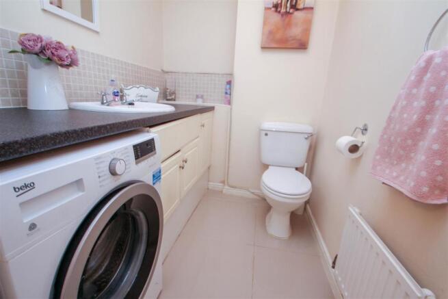 Utility Room/Cloakroom