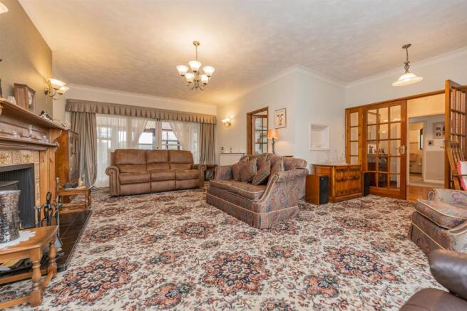 Scraptoft-Lane-Leicester-bungalow-IMG_8067.jpg