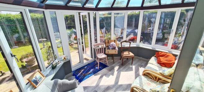 3 bed Link Detached House for sale Image 8