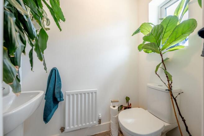 3 bed Semi-Detached for sale Image 10