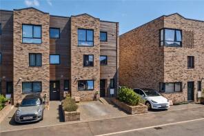 89, Trent Lane, Nottingham NG2 4DL