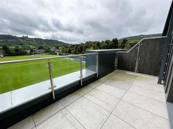 apartment 44 balc.JPG