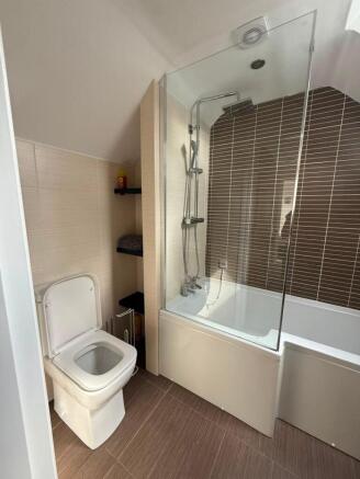 1 bed Apartment to rent Image 9