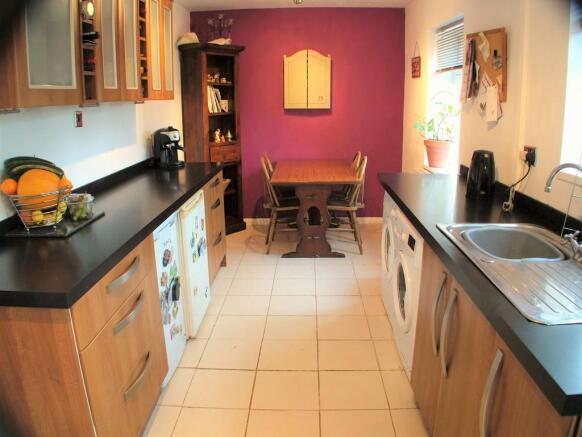 KITCHEN/DINER