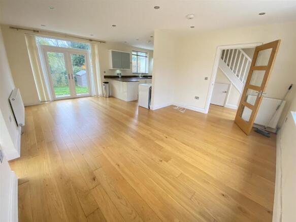 Open plan lounge kitchen diner