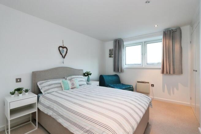 3 bed Penthouse for sale Image 7