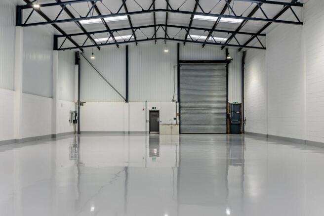 8678306-interior16-v2-800.jpg