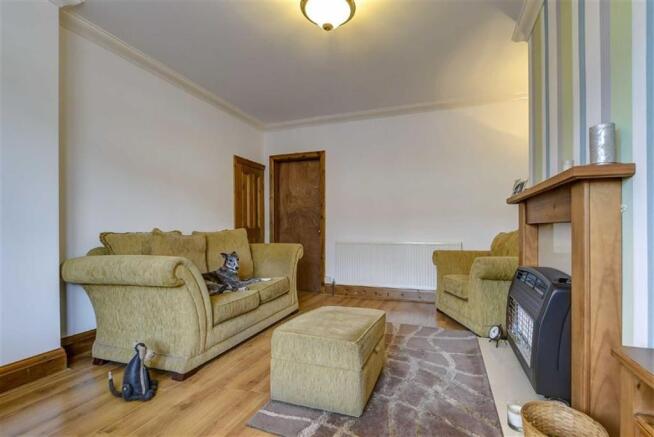 Lounge (Alternative View 2)