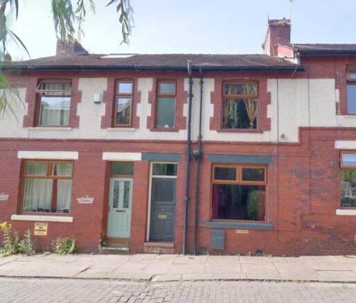 3 bed Terraced for sale in todmorden
