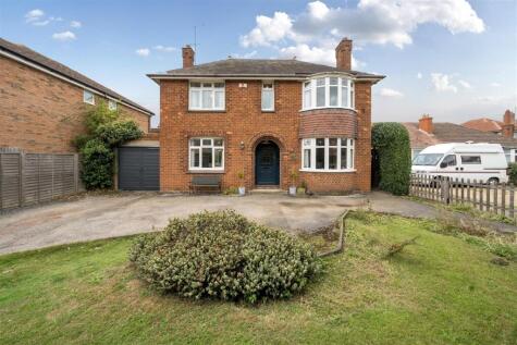 Stratford Road, Roade, NN7