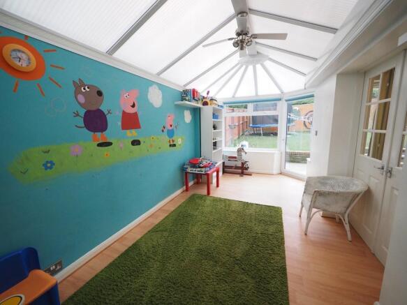 Garden Room / Con...
