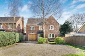 Russet House, Oak Road, Watchfield, Swindon SN6 8TD