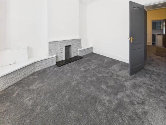 CAM04916G0-PR0124-STILL001 (1).jpg