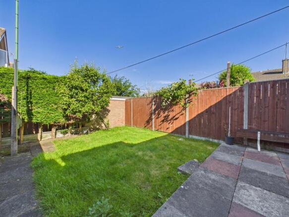 2 bed Semi-Detached Bungalow for sale Image 11