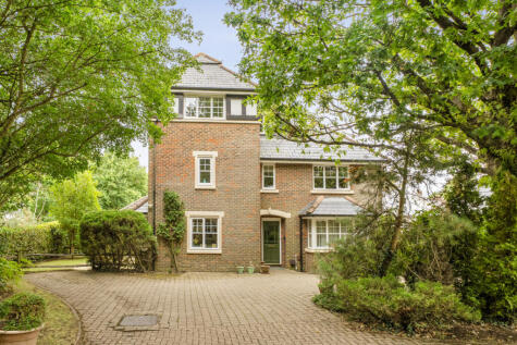 Montfort Drive, West Malling, ME19