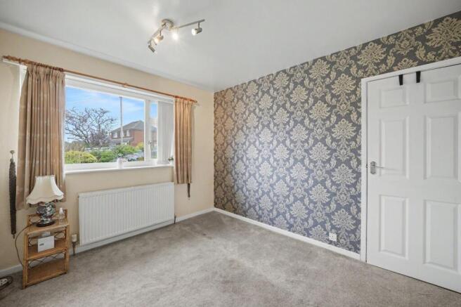 3 bed Semi-Detached for sale Image 12