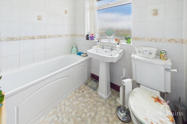 3 bed Semi-Detached for sale Image 11