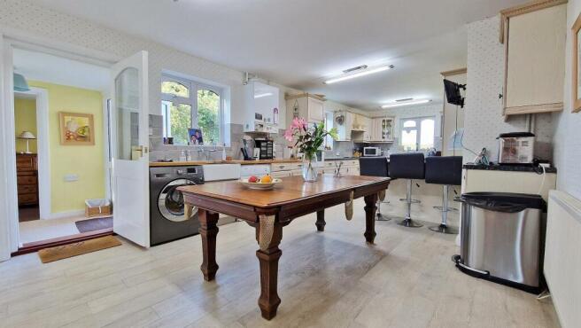 Kitchen/Breakfast Room