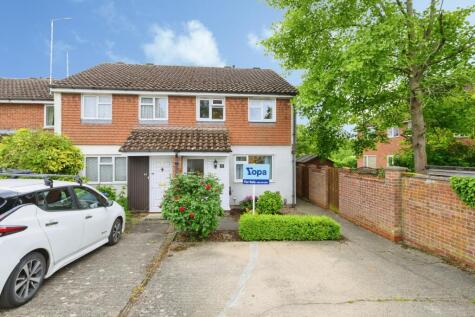 St. Bedes Gardens, Cherry Hinton, Cambridge, CB1