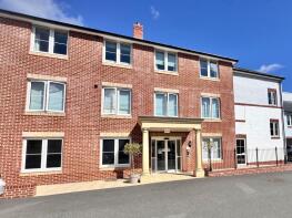 40, 2 Hubert Lodge, South Street, Southampton SO45 6GS