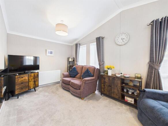 Orchard Park, Hayden Road, Cheltenham, Gloucestershire, GL51 photo 4