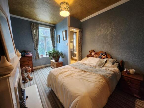 4 bed End of Terrace for sale Image 12