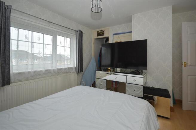 3 bed Semi-Detached for sale Image 6