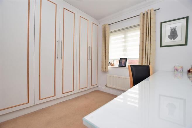 Dressing Room / Bedroom 4
