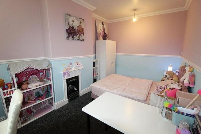 3 bed Terraced for sale Image 12