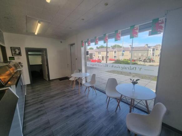 Kitchen and Shop Fro