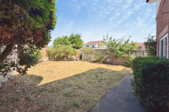 3 bed Detached for sale Image 12