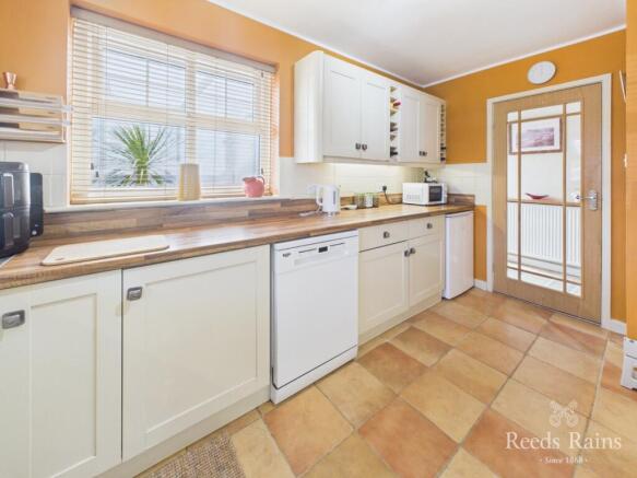 3 bed Bungalow for sale Image 6