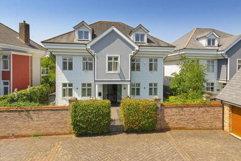 Clemens Place, Kings Hill