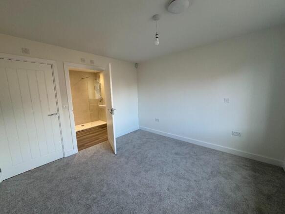 2 bed Semi-Detached Bungalow for sale Image 6