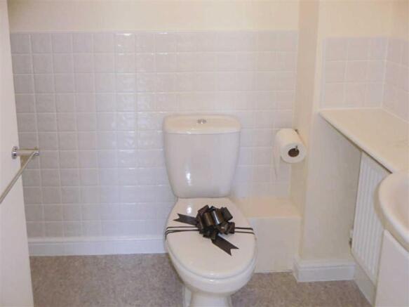 EN-SUITE TO MASTER