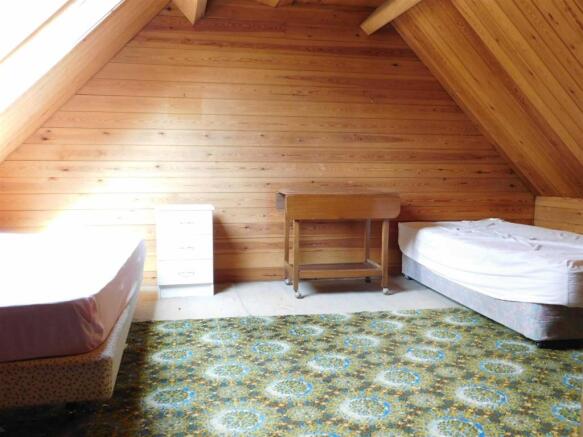 LOFT ROOM