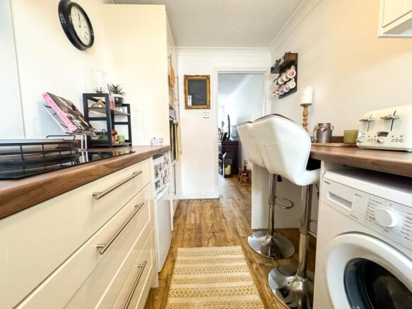 1 bed Flat for sale Image 11