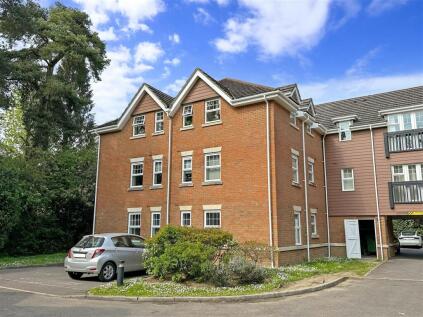 Worth Park Avenue, Crawley, West Sussex