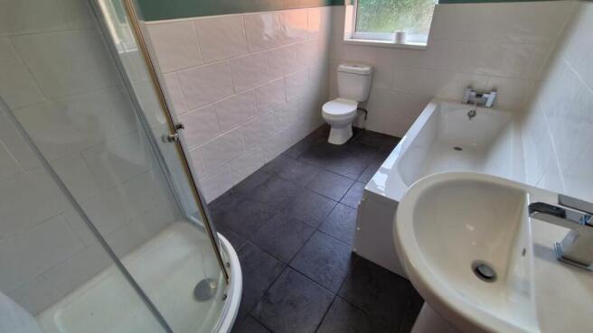 3 bed Terraced to rent Image 4