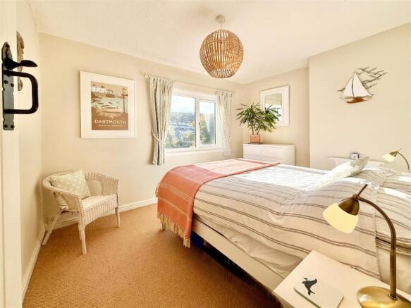 Bedroom 1.JPG