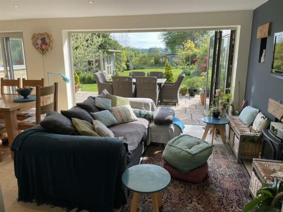 Sitting Area.JPG