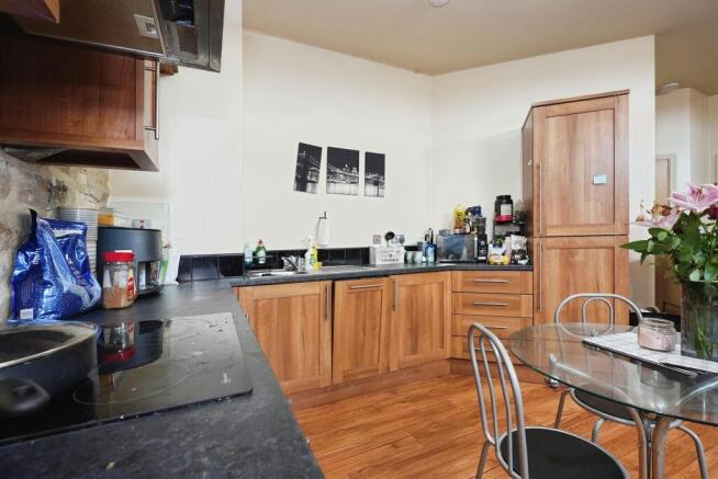 1 bed Flat for sale Image 7