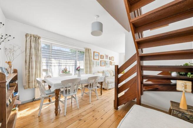 4 bed Detached for sale Image 10