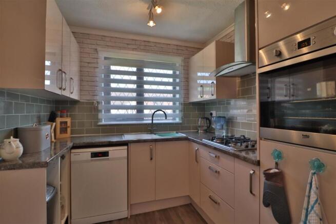 OPEN PLAN DINING KITCHEN