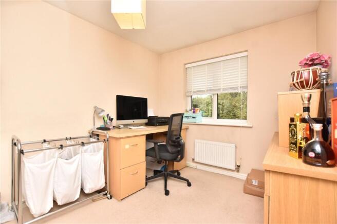 4 bed Detached for sale Image 12