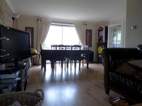 Lounge / Dining Room