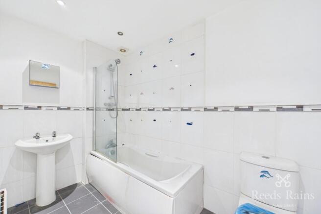 2 bed Apartment for sale Image 7