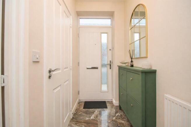 2 bed Town House for sale Image 6